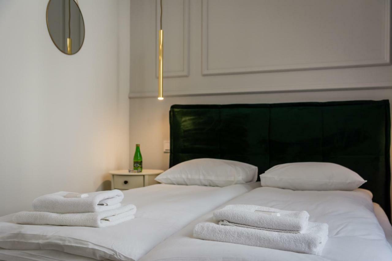 Apartament Deluxe Old Town Sw. Krzyza Wawelofts Krakow Exterior photo
