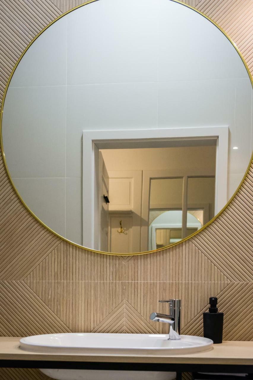 Apartament Deluxe Old Town Sw. Krzyza Wawelofts Krakow Exterior photo