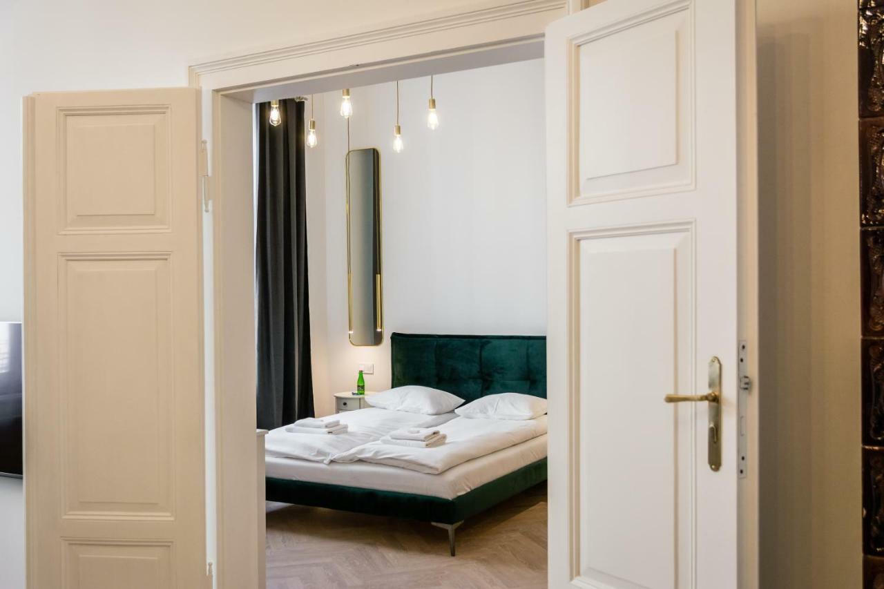 Apartament Deluxe Old Town Sw. Krzyza Wawelofts Krakow Exterior photo