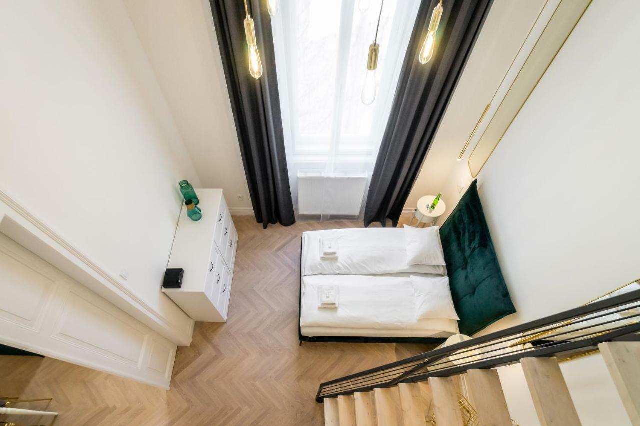 Apartament Deluxe Old Town Sw. Krzyza Wawelofts Krakow Exterior photo