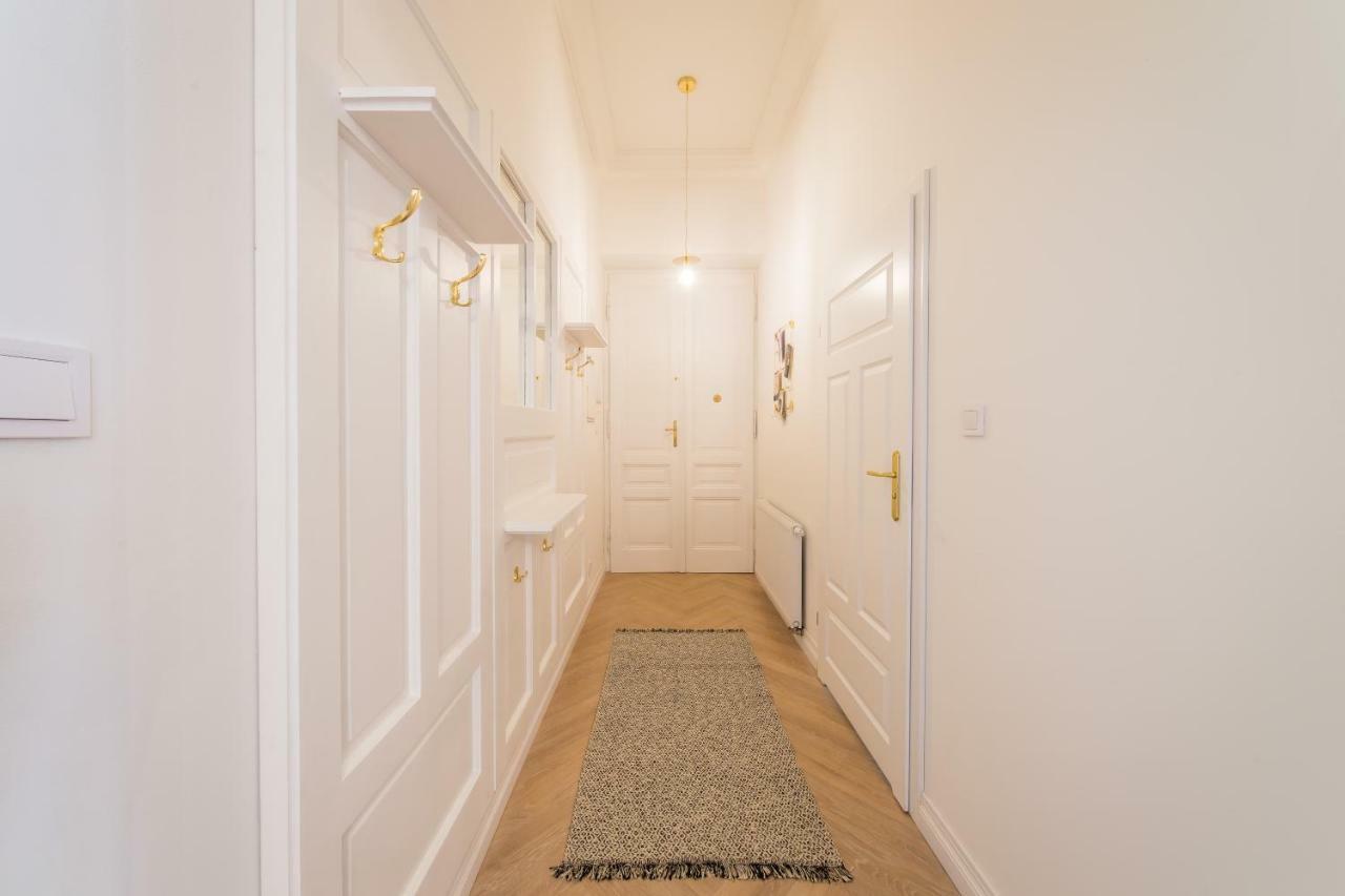Apartament Deluxe Old Town Sw. Krzyza Wawelofts Krakow Exterior photo