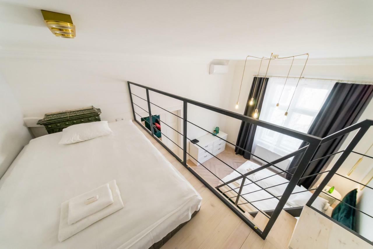 Apartament Deluxe Old Town Sw. Krzyza Wawelofts Krakow Exterior photo